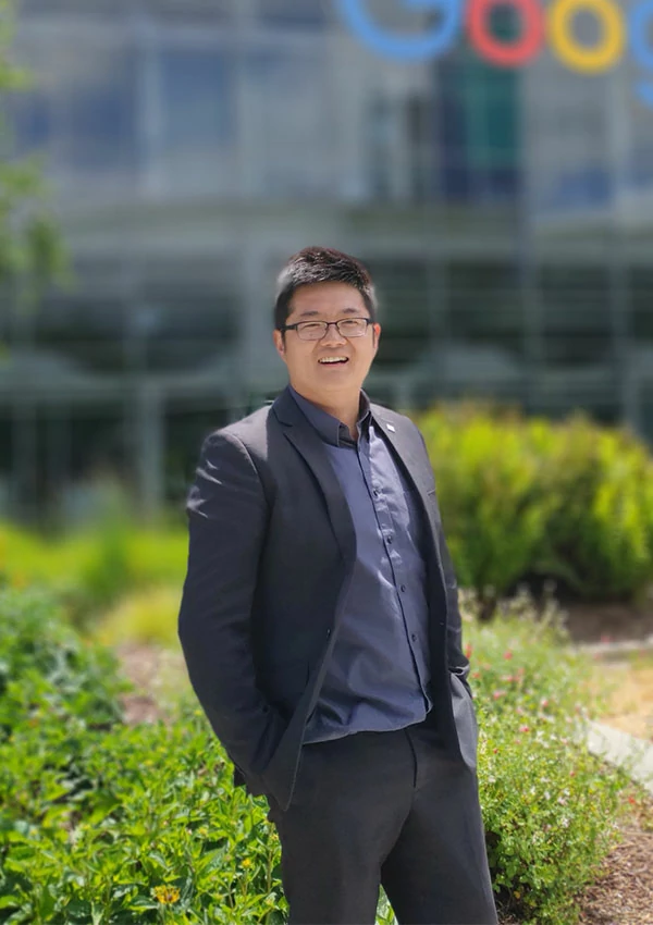 EMAC-China-MD-Jasper-Lee-600x850-1 This is a photo of Jasper, the leader of EMAC China team.